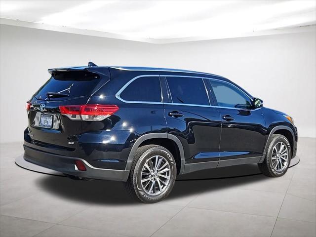 used 2019 Toyota Highlander car, priced at $22,900