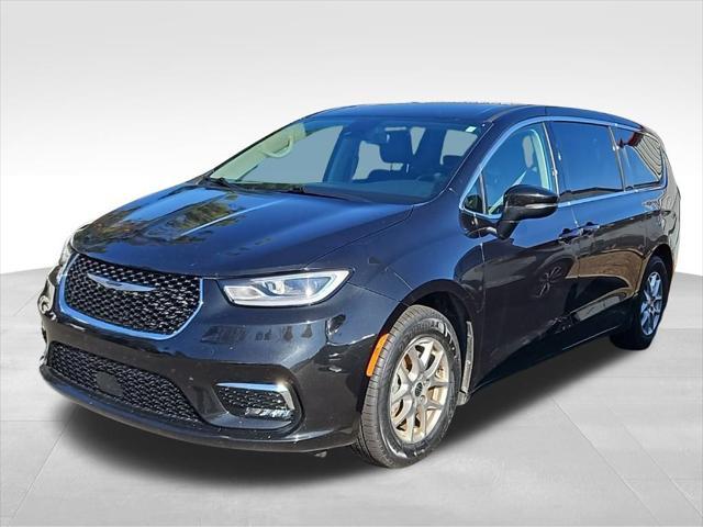 used 2023 Chrysler Pacifica car, priced at $24,900