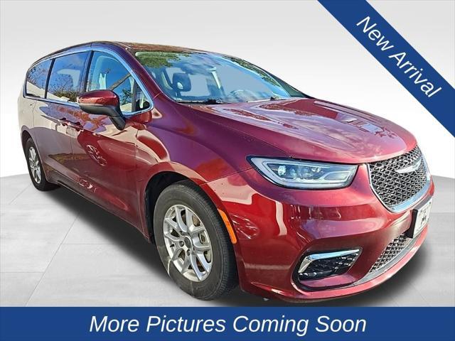 used 2023 Chrysler Pacifica car, priced at $24,800