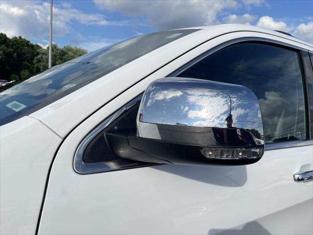 used 2015 Jeep Grand Cherokee car, priced at $14,995