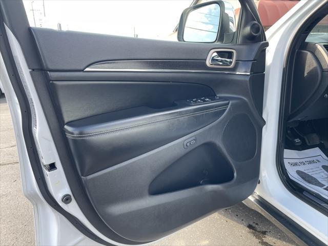 used 2015 Jeep Grand Cherokee car, priced at $14,995