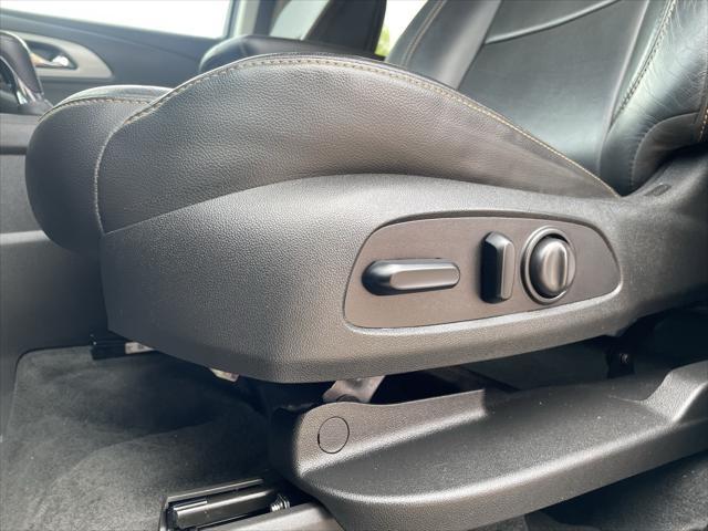 used 2020 Chevrolet Traverse car, priced at $19,000