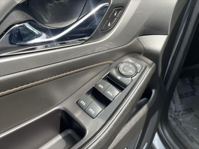 used 2020 Chevrolet Traverse car, priced at $19,000