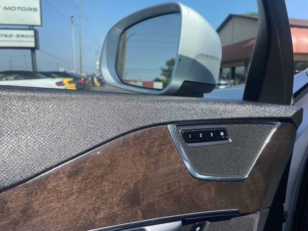 used 2018 Volvo XC90 car, priced at $15,995