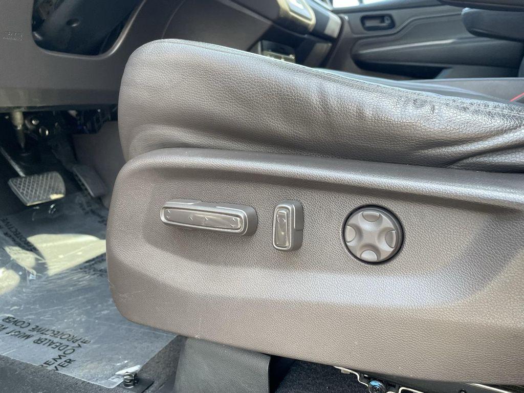 used 2018 Honda Odyssey car, priced at $27,313