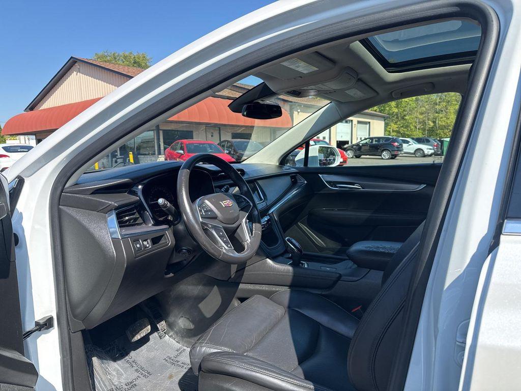 used 2017 Cadillac XT5 car, priced at $11,995