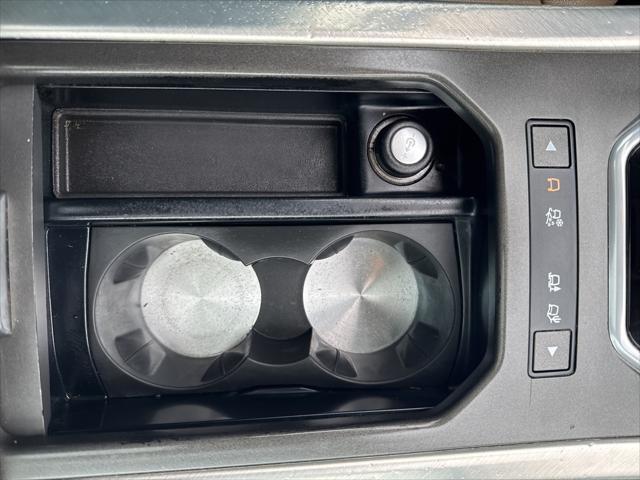 used 2013 Land Rover Range Rover Evoque car, priced at $10,000