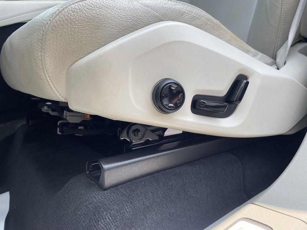 used 2018 Volvo XC90 car, priced at $18,495