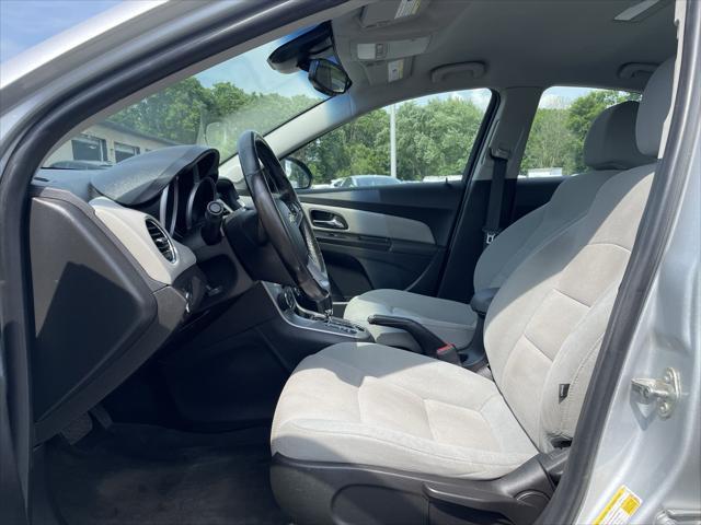used 2014 Chevrolet Cruze car, priced at $6,500