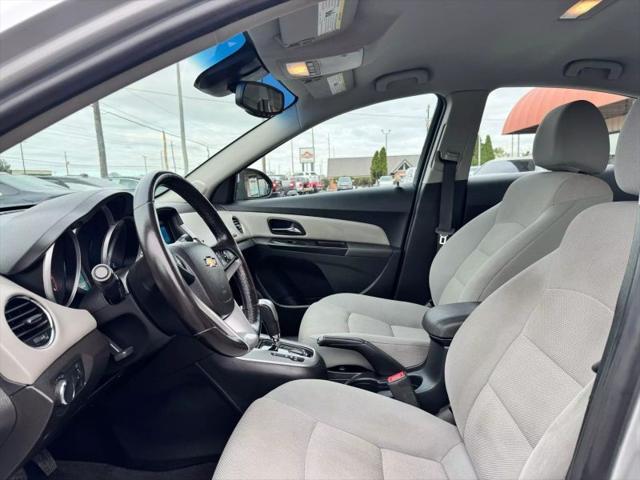 used 2014 Chevrolet Cruze car, priced at $6,500
