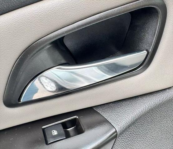 used 2014 Chevrolet Cruze car, priced at $6,500