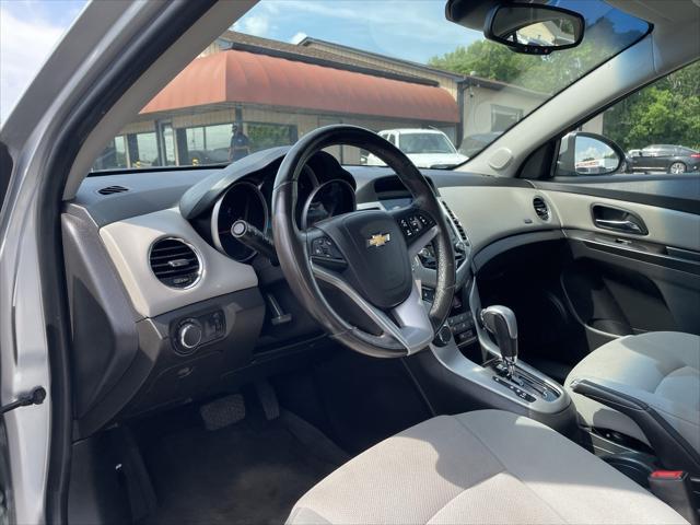 used 2014 Chevrolet Cruze car, priced at $6,500
