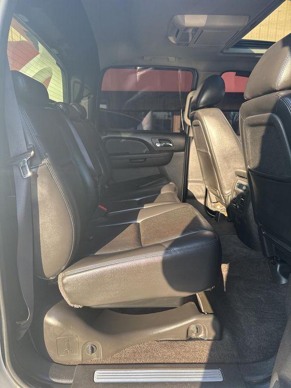 used 2011 Chevrolet Avalanche car, priced at $8,495