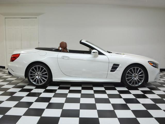 used 2019 Mercedes-Benz SL 550 car, priced at $77,997