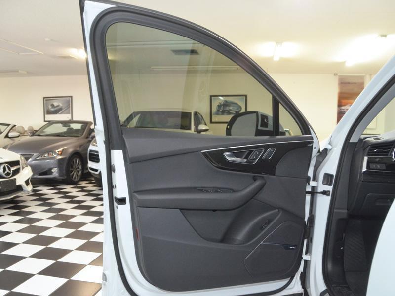 used 2020 Audi Q7 car, priced at $38,997