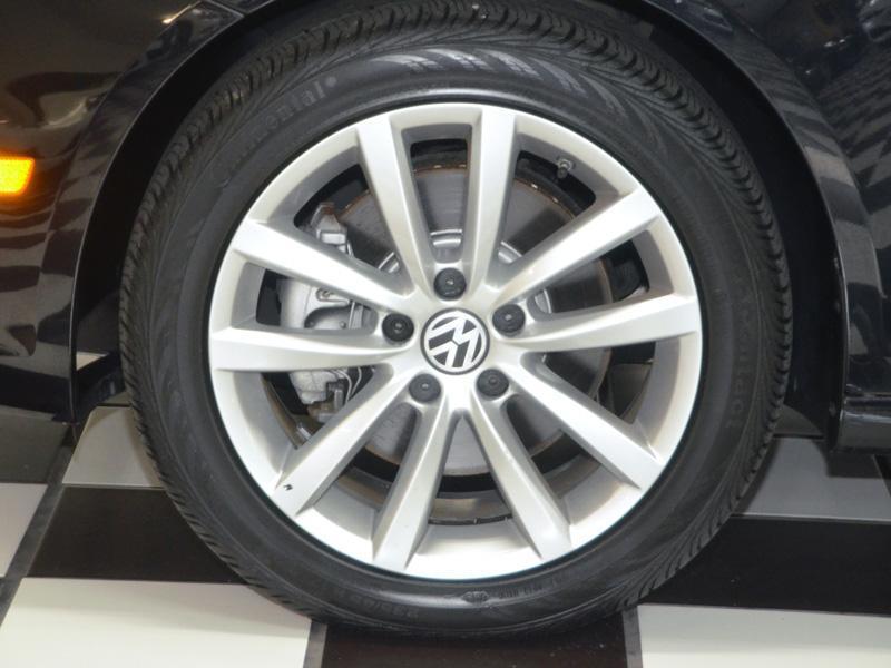 used 2016 Volkswagen Eos car, priced at $21,997