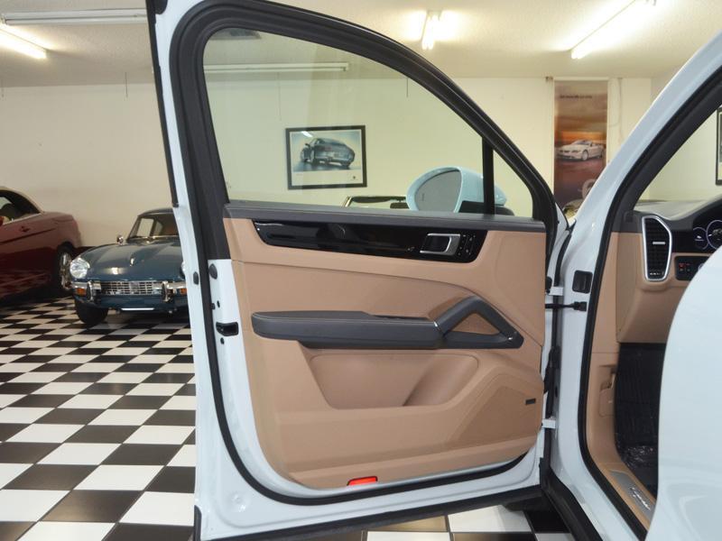 used 2019 Porsche Cayenne car, priced at $45,997