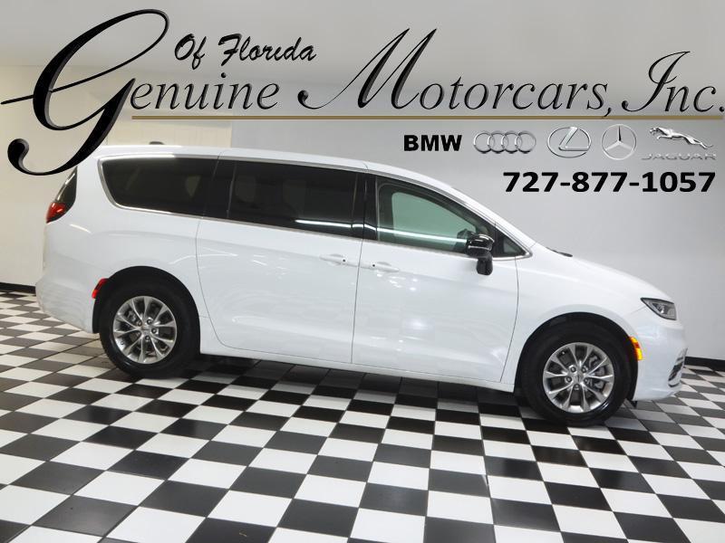 used 2024 Chrysler Pacifica car, priced at $43,997