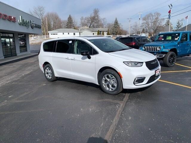 new 2024 Chrysler Pacifica car, priced at $56,316