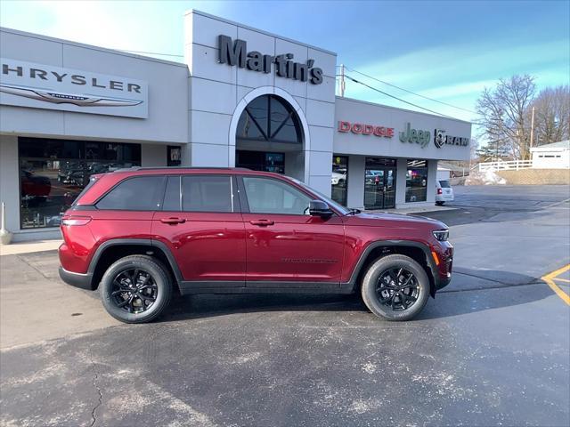 new 2025 Jeep Grand Cherokee car, priced at $43,979