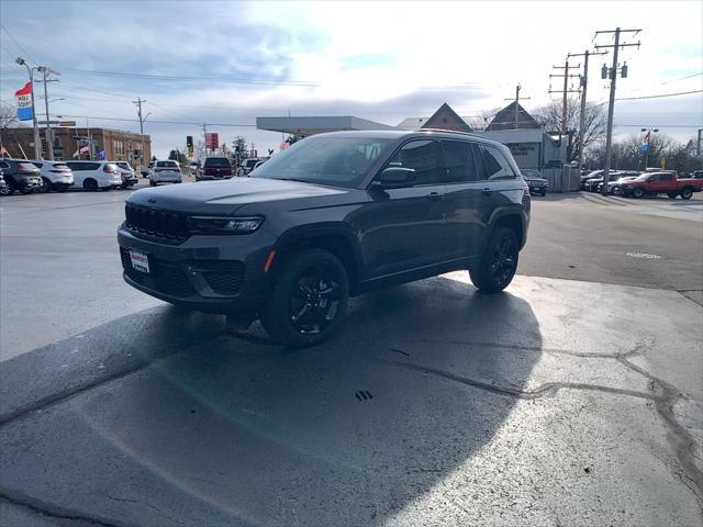 new 2025 Jeep Grand Cherokee car, priced at $44,572