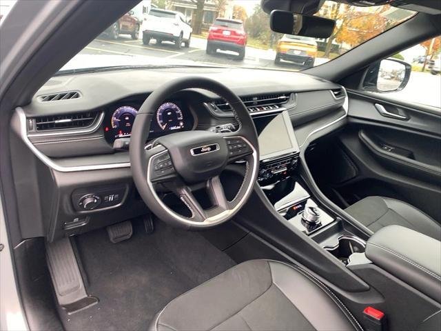 new 2025 Jeep Grand Cherokee L car, priced at $45,043