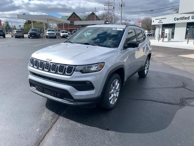 new 2024 Jeep Compass car, priced at $35,660