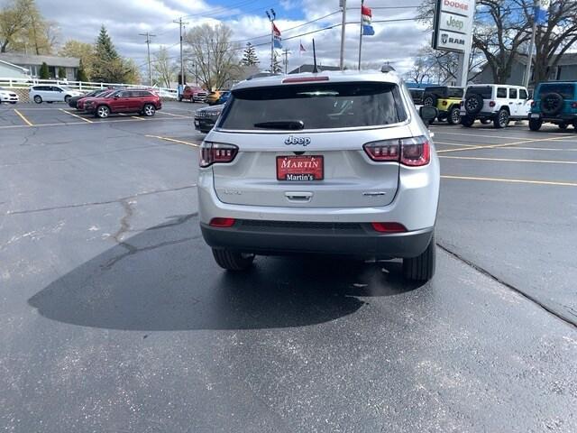 new 2024 Jeep Compass car, priced at $35,660