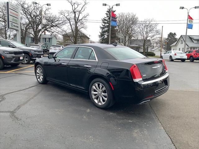 used 2017 Chrysler 300C car