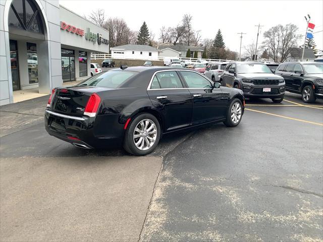 used 2017 Chrysler 300C car