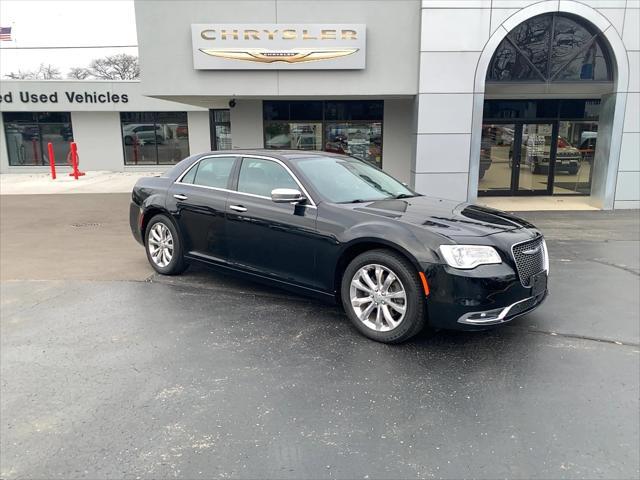 used 2017 Chrysler 300C car