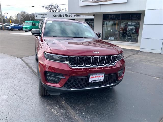 new 2025 Jeep Grand Cherokee car, priced at $41,677