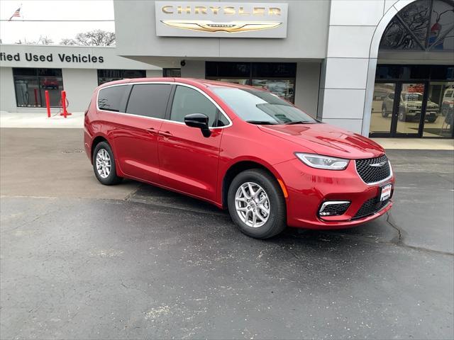 new 2025 Chrysler Pacifica car, priced at $42,381