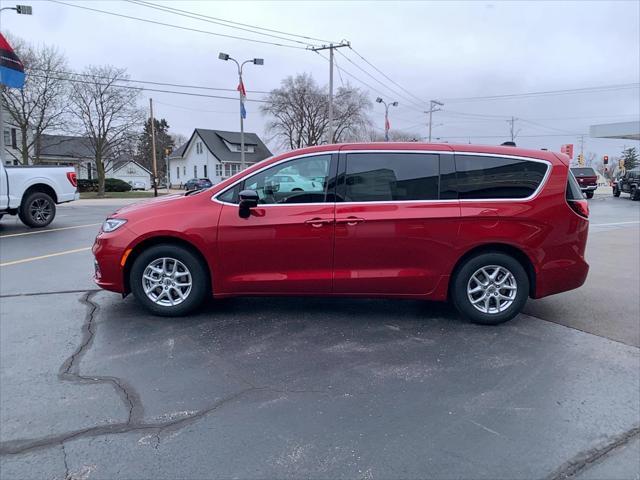 new 2025 Chrysler Pacifica car, priced at $42,381