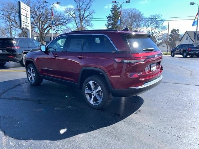 new 2024 Jeep Grand Cherokee car, priced at $49,741