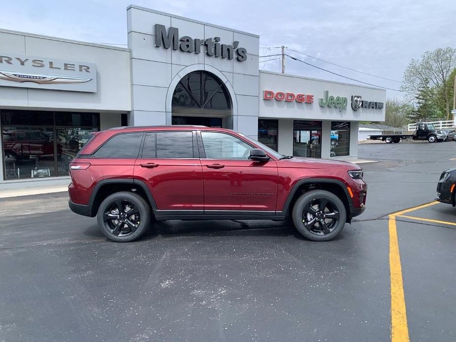 new 2024 Jeep Grand Cherokee car, priced at $46,239