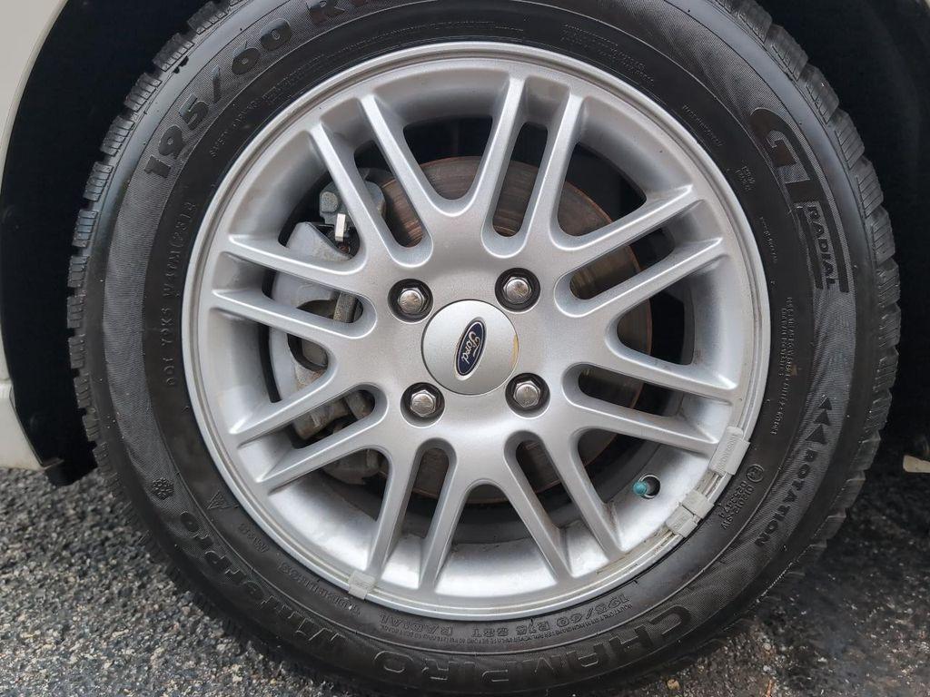 used 2009 Ford Focus car, priced at $6,450