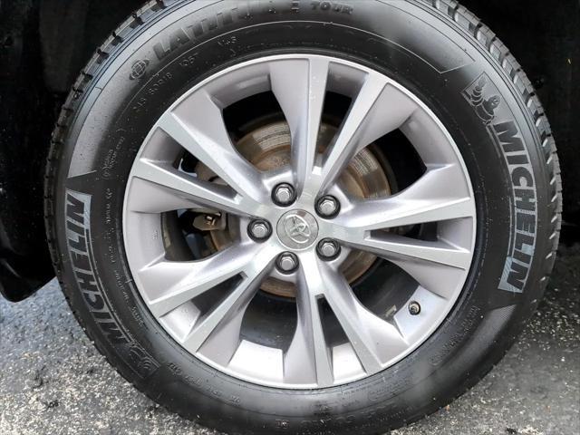 used 2014 Toyota Highlander car, priced at $14,950