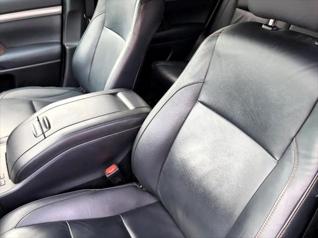 used 2014 Toyota Highlander car, priced at $14,950