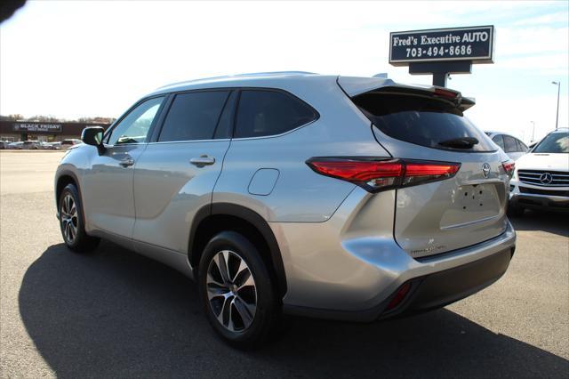 used 2020 Toyota Highlander car, priced at $26,997