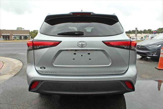 used 2021 Toyota Highlander car, priced at $30,997