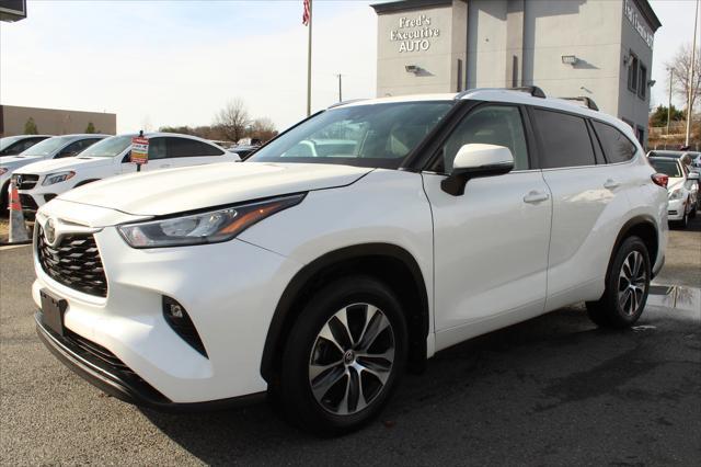 used 2020 Toyota Highlander car, priced at $27,997