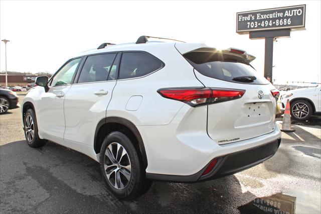 used 2020 Toyota Highlander car, priced at $26,500