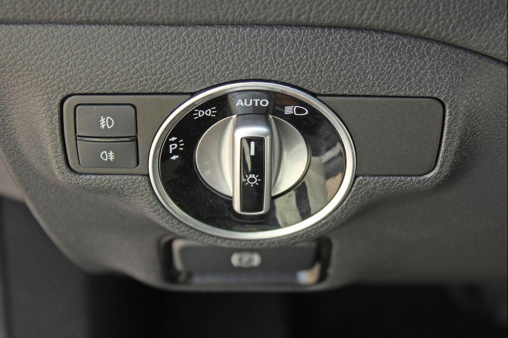 used 2018 Mercedes-Benz GLA 250 car, priced at $16,997