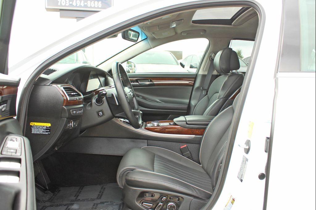 used 2019 Genesis G90 car, priced at $35,997