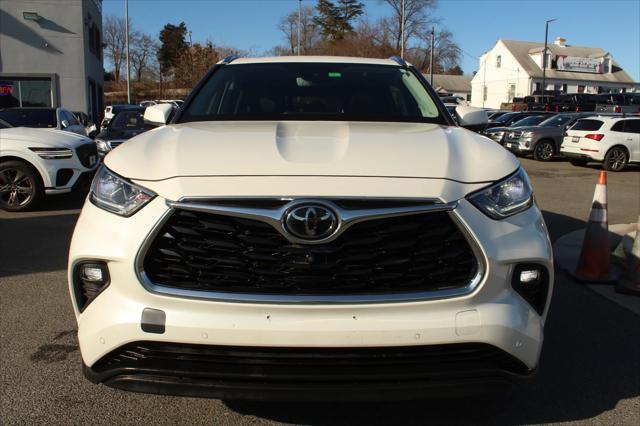 used 2021 Toyota Highlander car, priced at $29,997