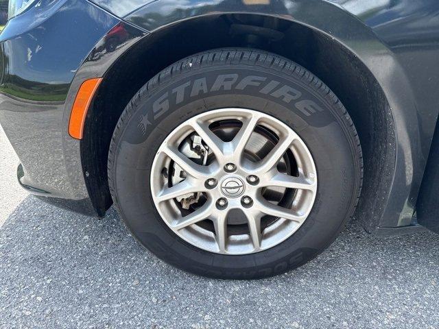used 2023 Chrysler Pacifica car, priced at $23,999
