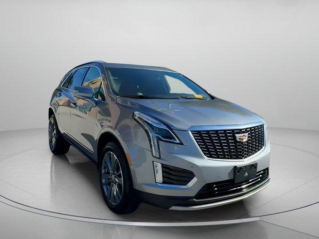 used 2025 Cadillac XT5 car, priced at $42,999
