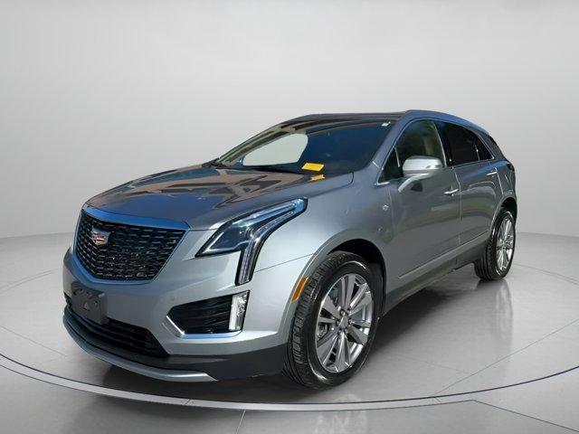 used 2025 Cadillac XT5 car, priced at $42,999