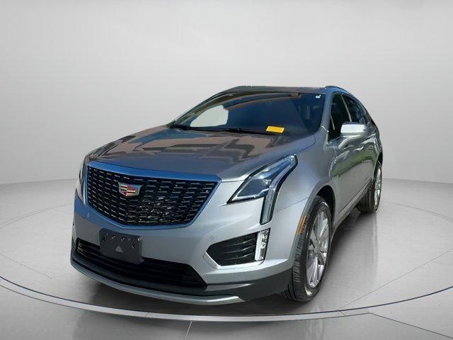 used 2025 Cadillac XT5 car, priced at $42,999